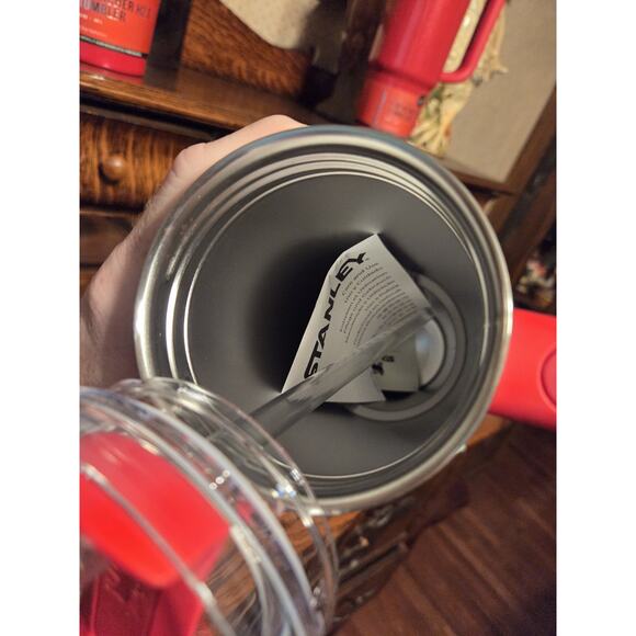 Stanley x "ELF" 30oz Red Delicious Quencher Tumbler NEW (1 Tumbler) - Picture 8 of 9